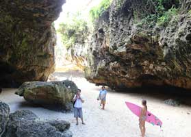 Hire a car to discover Uluwatu  